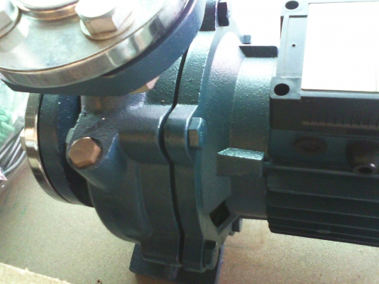 ปั๊มน้ำ2 แรงม้า 3เฟส แรงเหวี่ยงหนี้ศูนย์ไฟฟ้าแบบใบพัดเดี่ยวขนาดใหญ่ ซึ่งประกอบโดยตรงเข้ากับมอเตอร์ไฟฟ้า