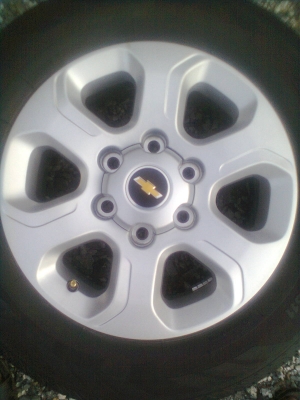 ขายแม็กออนิวเชฟพร้อมยาง 6รู ขอบ16 215/65R16 ยางบริสโตร์ ปี09  1 ชุด