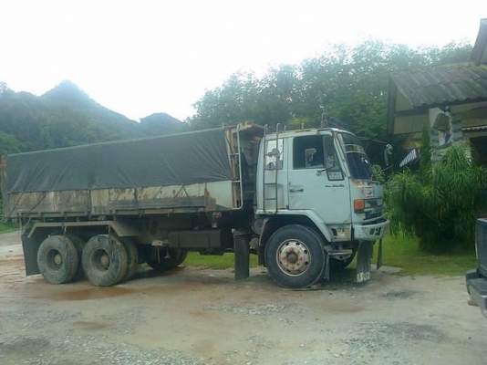 Rocky 240 Hp นางฟ้าแท้ สวยๆ เดิมๆ ดัมพ์สามมิตรลอนเฉียง (ทีมงานรถคุณภาพ)