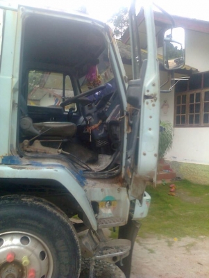 Rocky 240 Hp นางฟ้าแท้ สวยๆ เดิมๆ ดัมพ์สามมิตรลอนเฉียง (ทีมงานรถคุณภาพ) Rocky 240 Hp นางฟ้าแท้ สวยๆ เดิมๆ ดัมพ์สามมิตรลอนเฉียง (ทีมงานรถคุณภาพ)