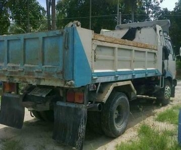 HINO FC 2W - 120 HP WO4D หกล้อดั๊มพ์ ซุปเปอร์เสี่ย กระบะดั๊มพ์เหล็ก 4 ตันความยาว 3.50 เมตร เครื่องแห้งแรงดีไม่เยิ้ม ภายในเก๋งคอนโซลสวยครบไม่มีผุกร่อน พวงมาลัยเพาเวอร์ ช่วงล่างใหญ่คัชซีสวยไม่มีดาม ยาง 8.25 ขอบ 16 สภาพดีพร้อมบรรทุกพร้อมใช้งาน เอกสารทะเบียนภ HINO FC 2W - 120 HP WO4D หกล้อดั๊มพ์ ซุปเปอร์เสี่ย กระบะดั๊มพ์เหล็ก 4 ตันความยาว 3.50 เมตร เครื่องแห้งแรงดีไม่เยิ้ม ภายในเก๋งคอนโซลสวยครบไม่มีผุกร่อน พวงมาลัยเพาเวอร์ ช่วงล่างใหญ่คัชซีสวยไม่มีดาม ยาง 8.25 ขอบ 16 สภาพดีพร้อมบรรทุกพร้อมใช้งาน เอกสารทะเบียนภ