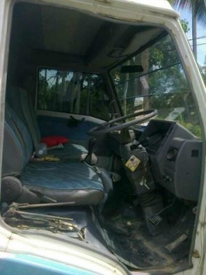 HINO FC 2W - 120 HP WO4D หกล้อดั๊มพ์ ซุปเปอร์เสี่ย กระบะดั๊มพ์เหล็ก 4 ตันความยาว 3.50 เมตร เครื่องแห้งแรงดีไม่เยิ้ม ภายในเก๋งคอนโซลสวยครบไม่มีผุกร่อน พวงมาลัยเพาเวอร์ ช่วงล่างใหญ่คัชซีสวยไม่มีดาม ยาง 8.25 ขอบ 16 สภาพดีพร้อมบรรทุกพร้อมใช้งาน เอกสารทะเบียนภ HINO FC 2W - 120 HP WO4D หกล้อดั๊มพ์ ซุปเปอร์เสี่ย กระบะดั๊มพ์เหล็ก 4 ตันความยาว 3.50 เมตร เครื่องแห้งแรงดีไม่เยิ้ม ภายในเก๋งคอนโซลสวยครบไม่มีผุกร่อน พวงมาลัยเพาเวอร์ ช่วงล่างใหญ่คัชซีสวยไม่มีดาม ยาง 8.25 ขอบ 16 สภาพดีพร้อมบรรทุกพร้อมใช้งาน เอกสารทะเบียนภ