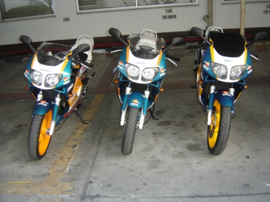 ขาย ด่วน NSR 150SP ทำสีใหม่ทั้งคัน กทม สีลม ซอย 10 0808051985 ราคาต่อรองได้ ครับ