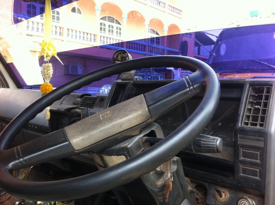 ISUZU NPR ดั้มดิน รถห้างแท้ เครื่อง 4BD1 115 แรงม้า ช่วงล่าง F แอร์เย็น เครื่องดี คัสซีสวย ทะเบียนพร้อมโอน