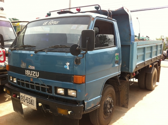 ISUZU NPR ดั้มดิน รถห้างแท้ เครื่อง 4BD1 115 แรงม้า ช่วงล่าง F แอร์เย็น เครื่องดี คัสซีสวย ทะเบียนพร้อมโอน