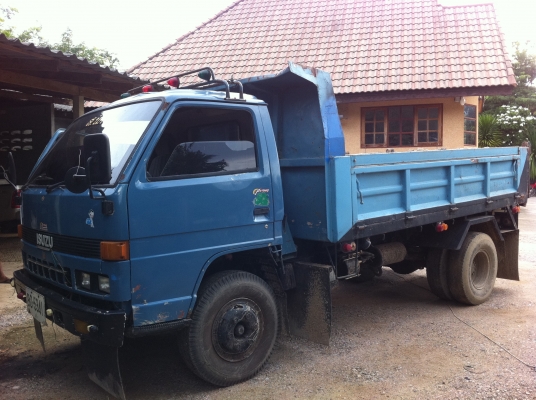 ISUZU NPR ดั้มดิน รถห้างแท้ เครื่อง 4BD1 115 แรงม้า ช่วงล่าง F แอร์เย็น เครื่องดี คัสซีสวย ทะเบียนพร้อมโอน