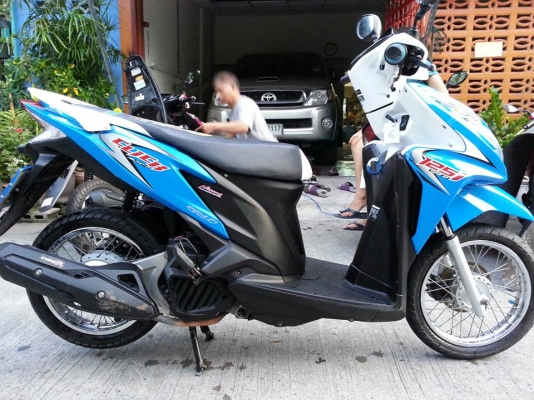 ขาย HONDA CLICK 125 I ปี 2012 สภาพ เดิมๆ สี น้ำเงิน ขาว