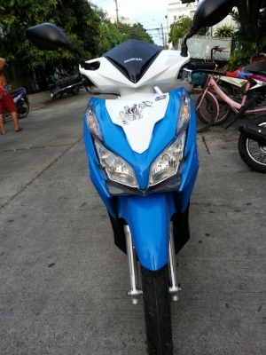 ขาย HONDA CLICK 125 I ปี 2012 สภาพ เดิมๆ สี น้ำเงิน ขาว ขาย HONDA CLICK 125 I ปี 2012 สภาพ เดิมๆ สี น้ำเงิน ขาว