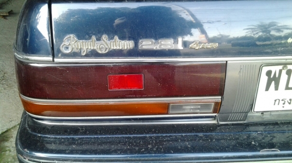 TOYOTA CROWN VIP 1Jz LPGขาย119000สนใจ0853647170