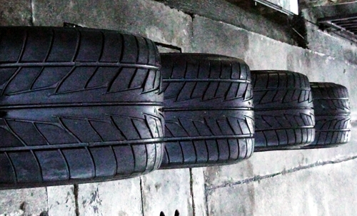 ยางนิดโตะ