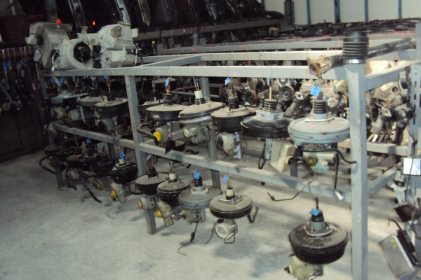 ขายหม้อลมเบรกรถยนต์ มีให้เลือกเกือบทุกรุ่น ราคาถูก ขายหม้อลมเบรกรถยนต์ มีให้เลือกเกือบทุกรุ่น ราคาถูก