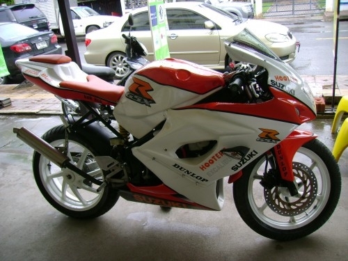 ขายแฟริ้ง gsxr 1000 k6  ราคา 5500