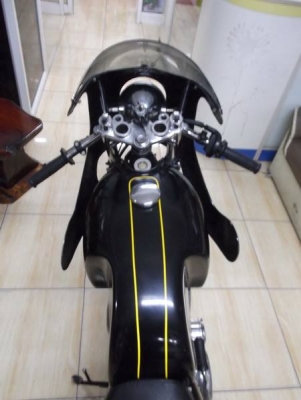 +++++ ขาย SR400 cafe แต่งเต็มของจริงทั้งคัน อินวอย+สพม 69000 อยู่ ชม. +++++
