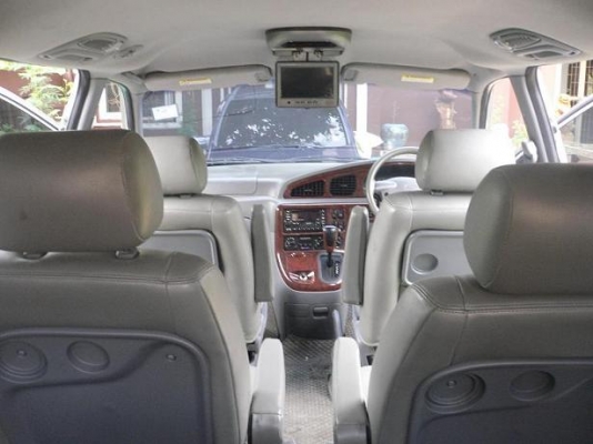 ขายรถ KIA CARNIVAL 2.4 GS สีเทา เกียร์ออโต้ ปี 2003 รถพร้อมใช้