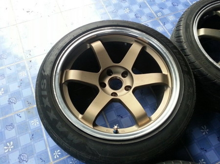 ขายTE37 18x5-114 หน้า 9.5+30 หลัง10.5+22 หน้าตรงหลังยกๆคับ สีเดิมนะคัล้อแท้ บ พร้อมยาง 255/45 265/35 ล้อเดิมไม่เคยซ้อม
