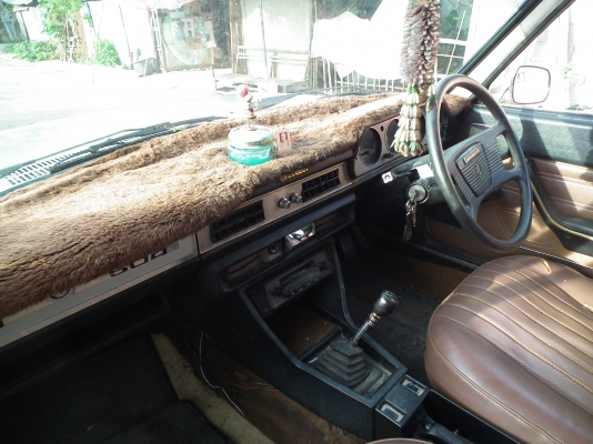 ขาย/แลก Peugeot 504 แนวคลาสสิคๆ..สภาพเดิมทุกอย่างงงง