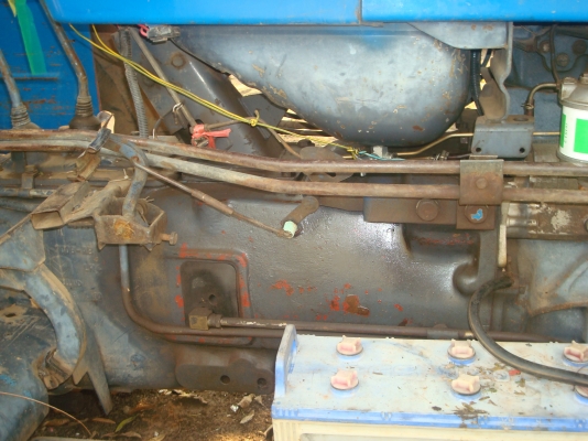 ขายรถไถ FORD 6610 2 เพลา ขายรถไถ FORD 6610 2 เพลา