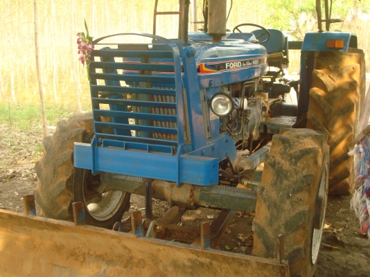 ขายรถไถ FORD 6610 2 เพลา ขายรถไถ FORD 6610 2 เพลา
