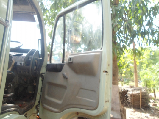 ขาย10ล้อ 3M 240แรงม้า ขายดาว 650000 บาท ขาย10ล้อ 3M 240แรงม้า ขายดาว 650000 บาท