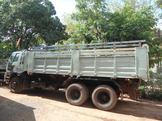 ขาย10ล้อ 3M 240แรงม้า ขายดาว 650000 บาท ขาย10ล้อ 3M 240แรงม้า ขายดาว 650000 บาท