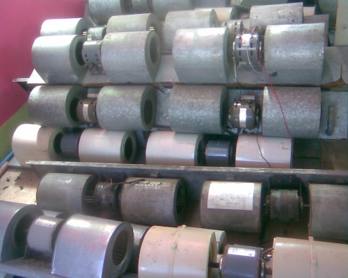 พัดลมแอร์ครับแรงๆครับ