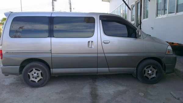 Toyota Grandvia 3.4