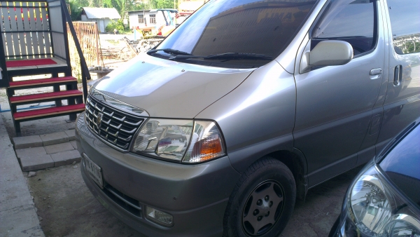 Toyota Grandvia 3.4