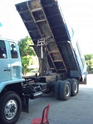 ขาย. Isuzu 240 นางฟ้า