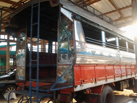 ISUZU NPR กะบะยาว4.3 เมตร พร้อมหลังคาโดยสาร พื้นไม้สวยแกร่ง