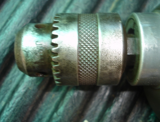 ขายสว่านไฟฟ้ารอบช้า makita 13mm. รุ่น 6013 B (620w.)