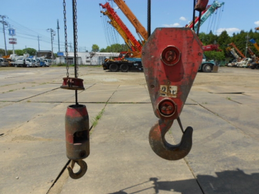 รถเครน TADANO TR250M-5 รถนอกนำเข้า  สภาพดีมากครับ สนใจสั่งกันได้แล้วครับ มานะ 085-9049669