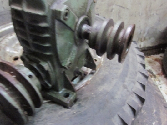 ขาย-เฟืองเกียร์ทดหลายขนาด 1/20, 1/40, 1/50 เพียงตัวละ 3,500 บาท เท่านั้น