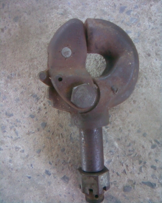 ตะขอรากจูงตัวใหญ่ครับ