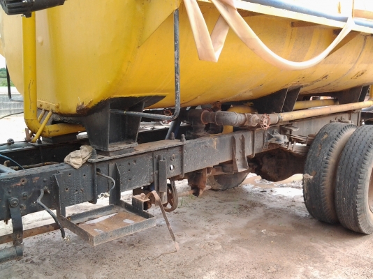 Isuzu เครื่อง6BD1 165 แรง เบรคทิฟฟี่ พร้อมถังน้ำ คัชชีหัวยาว รถเทศบาลไม่มีเอกสารครับ