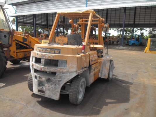 ขายโพลค์ลิฟท์ ถูกสุดสุด  KOMATSU 3.5 ตัน