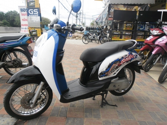 scoopy.iปี54รถสวยเครื่องเดิมๆสีสวยเล่มพร้อม/โอนลอย