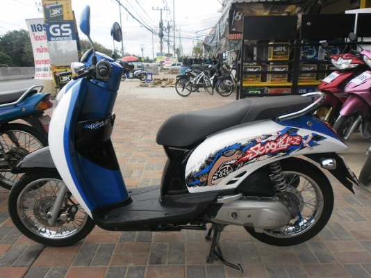 scoopy.iปี54รถสวยเครื่องเดิมๆสีสวยเล่มพร้อม/โอนลอย