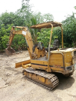 ขาย yanmar yb25   พร้อมรถลาก