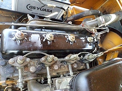 ขายรถยกโคมัสสึ 4 ตัน เครื่องดีเซลอีซูซุ  ล้อหน้าคู่  เสาสูง 3 เมตร พวงมาลัยเพาเว่อร์ สีเดิมจากนอก นำเข้าจากญี่ปุ่น ใช้งานได้ทันที