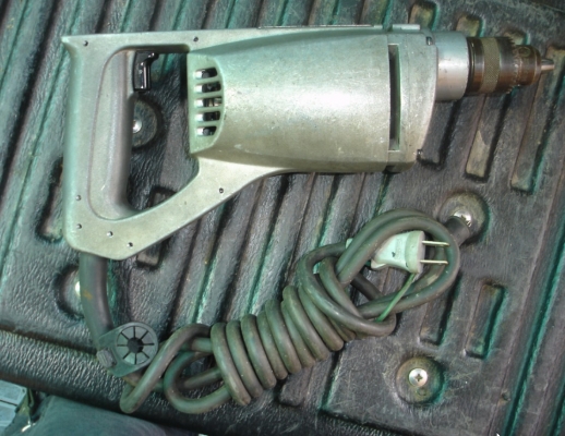 สว่านไฟฟ้า makita รุ่น 6401 (360w.)