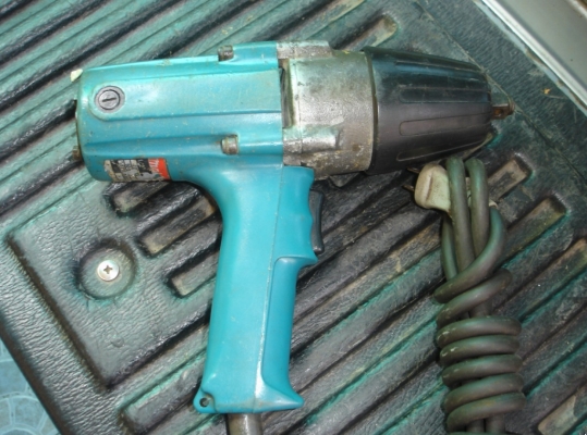 ขายบล็อกไฟฟ้า ยี่ห้อ makita รุ่น 6905B ขนาด 1/2" 440 วัตต์