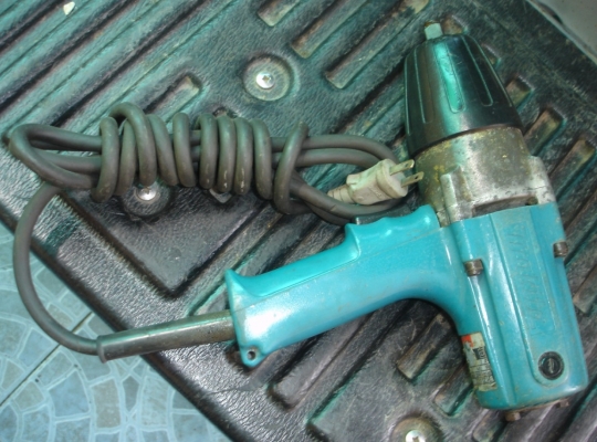 ขายบล็อกไฟฟ้า ยี่ห้อ makita รุ่น 6905B ขนาด 1/2" 440 วัตต์