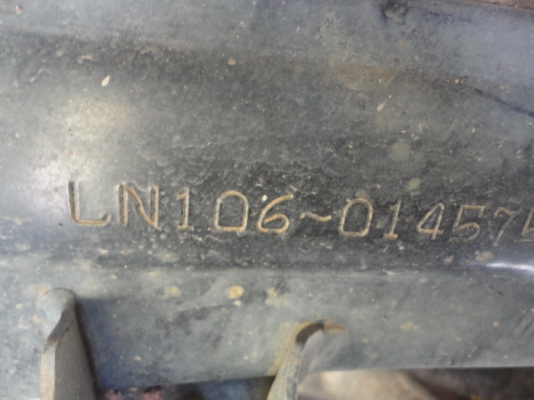 TOYOTA LN106 คานแข็งแท้ 4X4 ตัวนิยม เครื่อง 3L ปี 40 นำเข้าแท้แท้