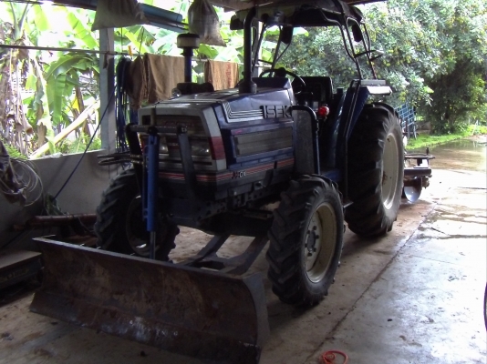 ขายด่วนรถ ไถ iseki tractor 320