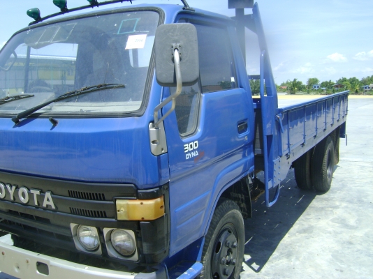 ขายรถ 6 ล้อ TOYOTA  DYNA BU82 ด่วน!