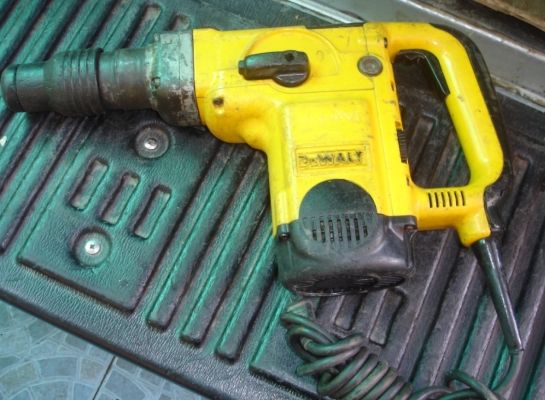 ขาย สกัดทำลาย Dewalt (ดีวอลท์)  รุ่น D-25830