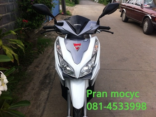 ขายHONDA CLICKสีขาวเทาปี2555