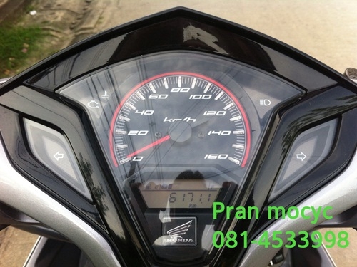 ขายHONDA CLICKสีขาวเทาปี2555