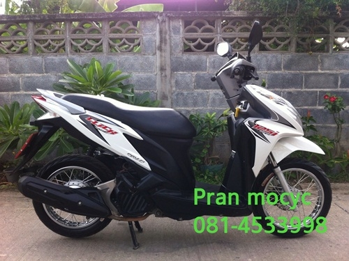 ขายHONDA CLICKสีขาวเทาปี2555