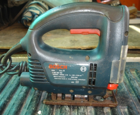 ขายเลื่อยฉลุ ( จิ๊กซอ ) GST75BE